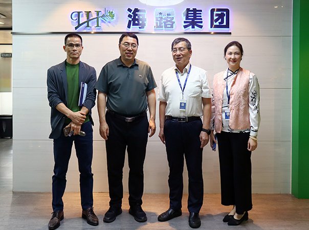 �й�ũ��Ժ��ϯ��ѧ�ҵ���װyp�ֻ�ģʽ������̽ũ��Ʒ��ͨ���辶